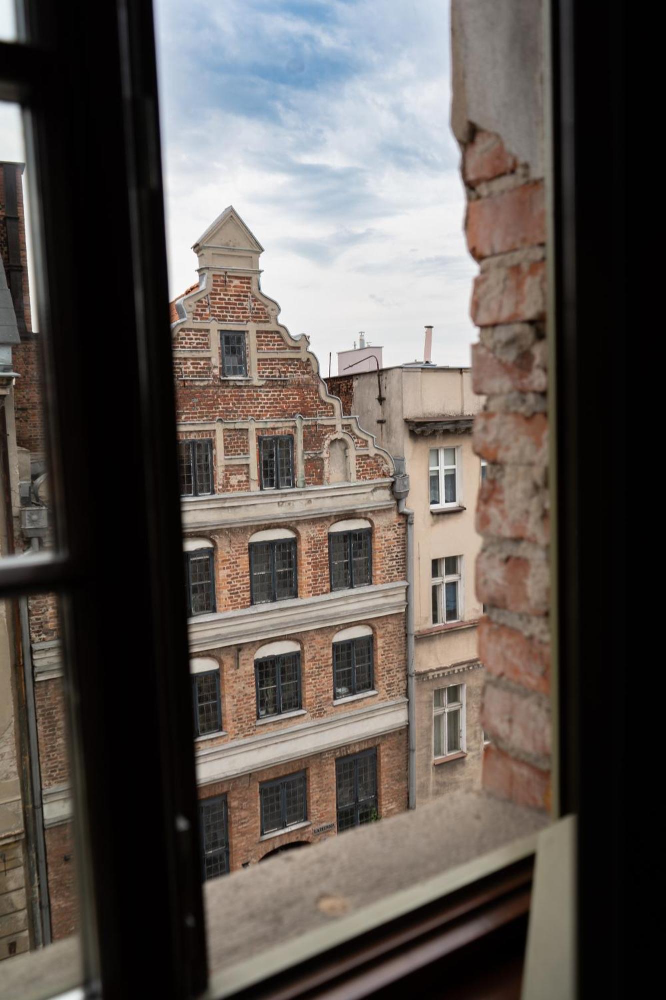 Gotyk Na Dotyk Z Tarasem Na Dachu Apartment Torun Exterior photo